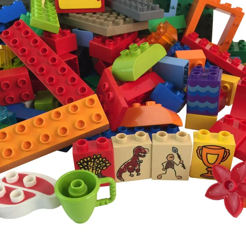 Lego Duplo Building Blocks Lot 190+ Pcs Base Plate Face Eyes Steak Fence‎ Chair
